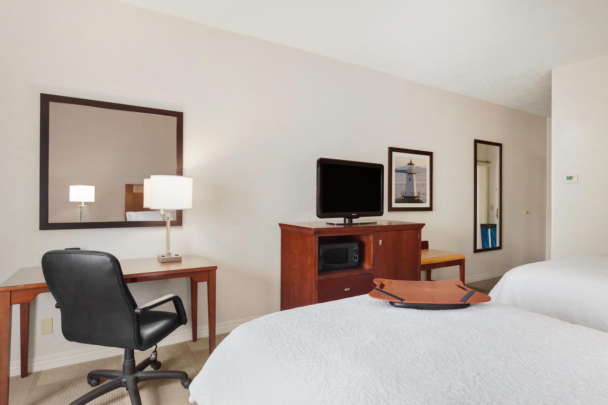 Hampton Inn Burlington - Colchester Bagian luar foto