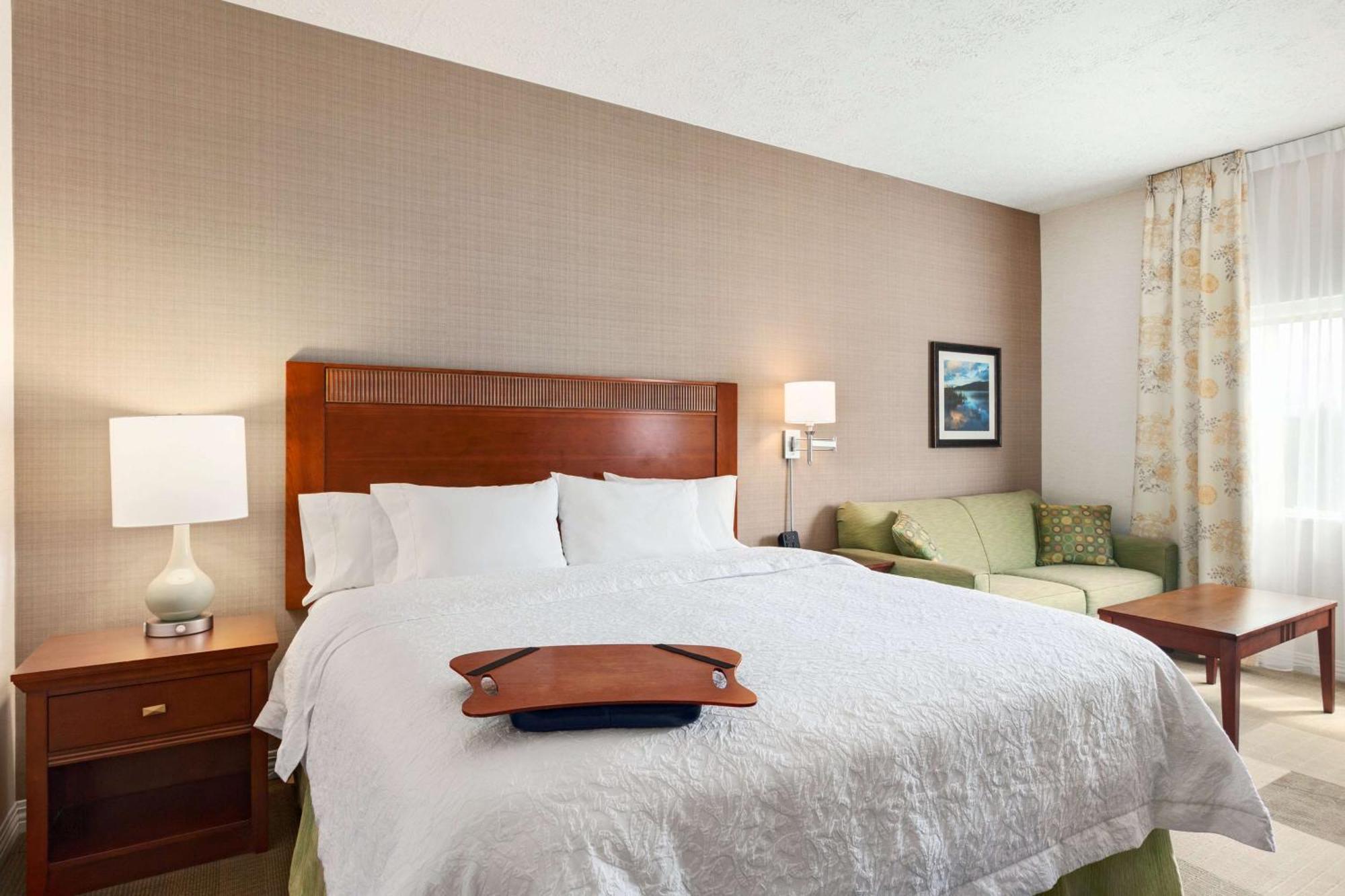 Hampton Inn Burlington - Colchester Bagian luar foto