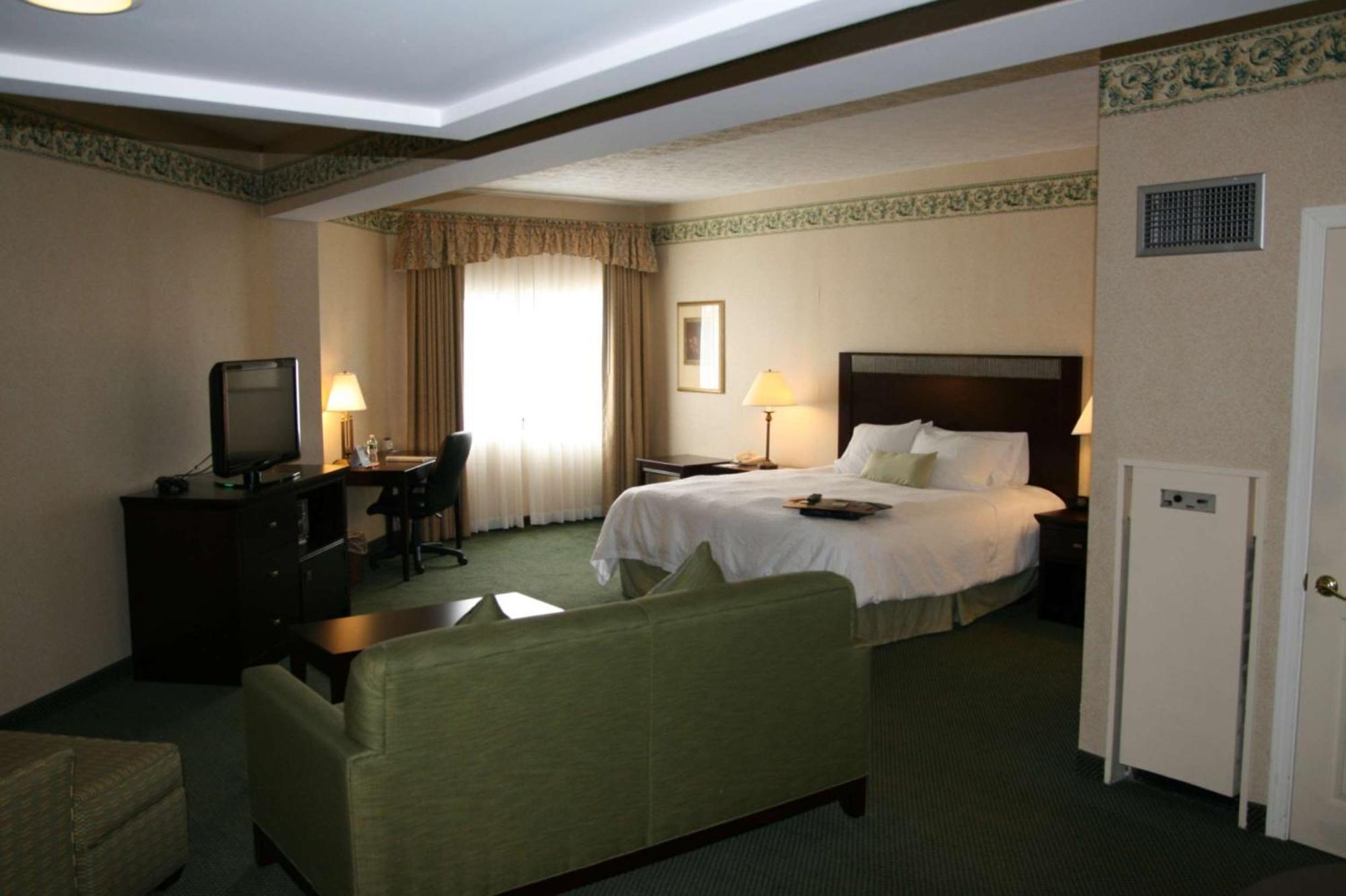 Hampton Inn Burlington - Colchester Bagian luar foto